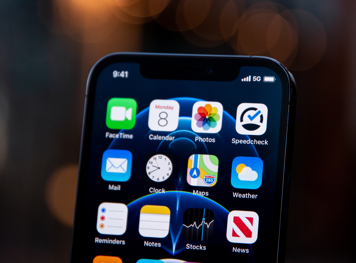 信阳苹果手机维修分享为什么 iPhone 12 在冬季会自动关机 