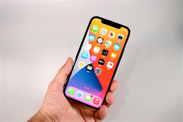 信阳苹果手机维修分享iOS 14.2修订版已到，专属iPhone 12系列 
