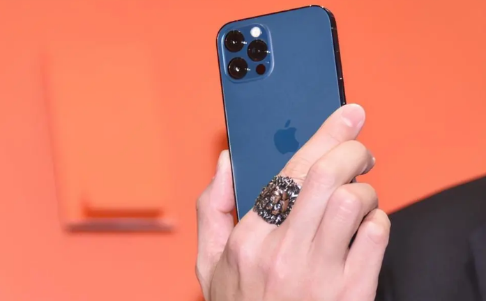 信阳苹果手机维修分享iPhone12系列重启方法教程 