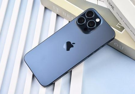 信阳苹果维修点分享iPhone 15 Pro Max屏幕更换全新实操风险 